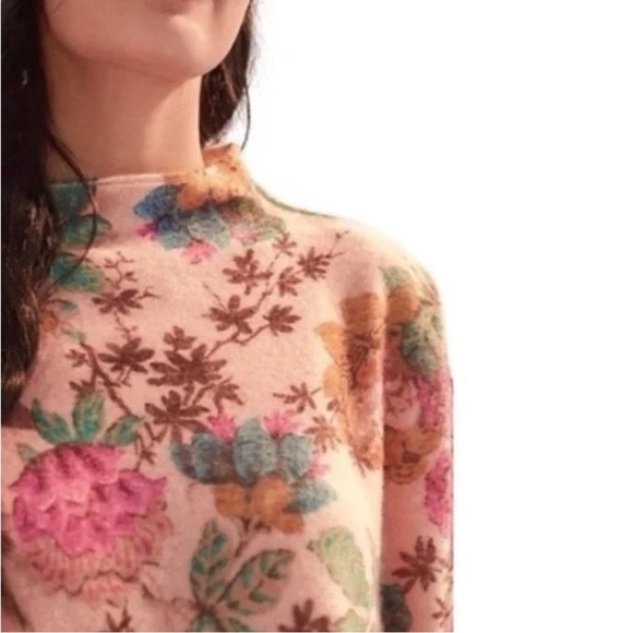 Pilcro Alani boxy mock-neck cashmere floral sweater - Picture 3 of 10